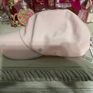 Lululemon hat NWT